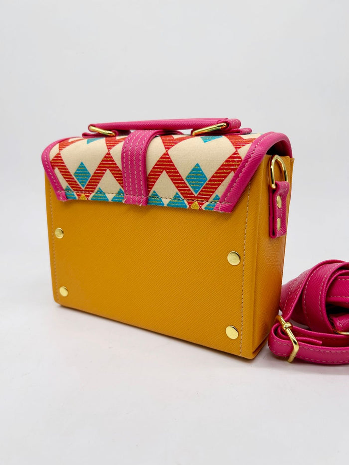Keynesia Orange Bag