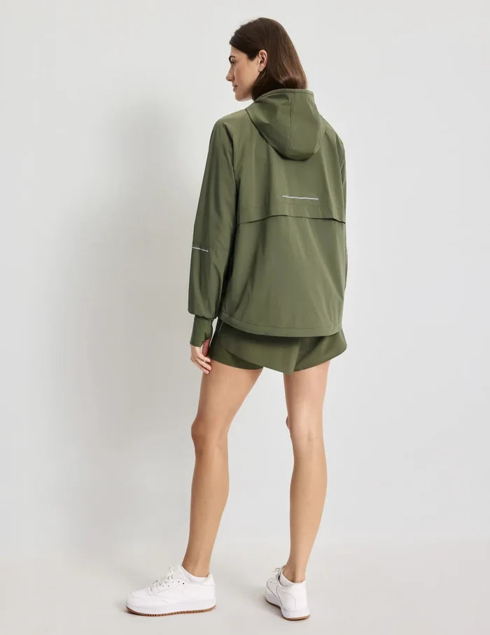 Sofia is 5’10, a 32D and wears a size S | Olive