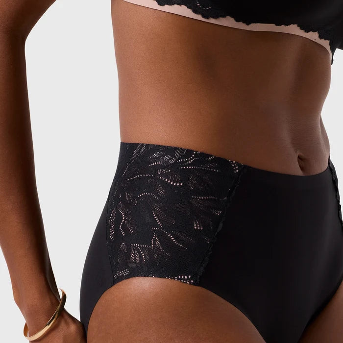 Noir Lace / Fits 0-14