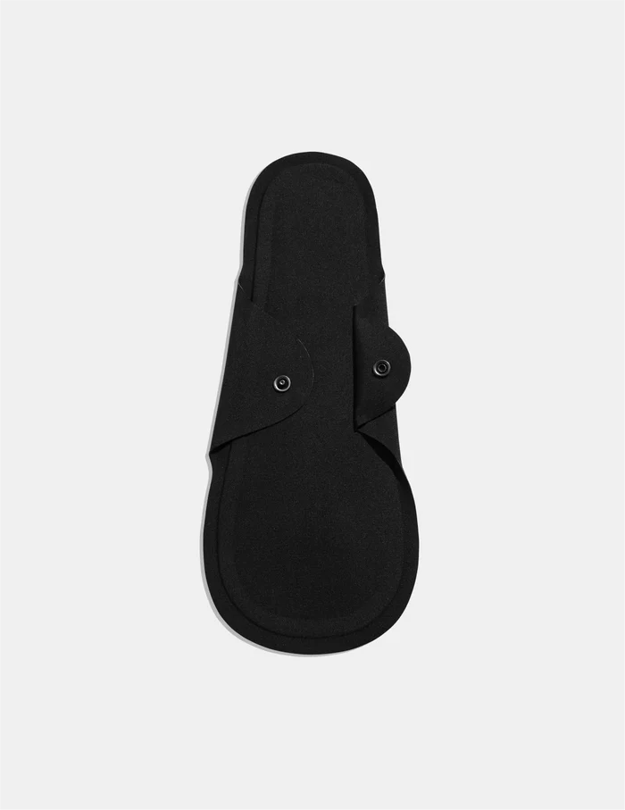 | Teen Super Leakproof Reusable Snap Pads shown front-facing against a light gray background | Black