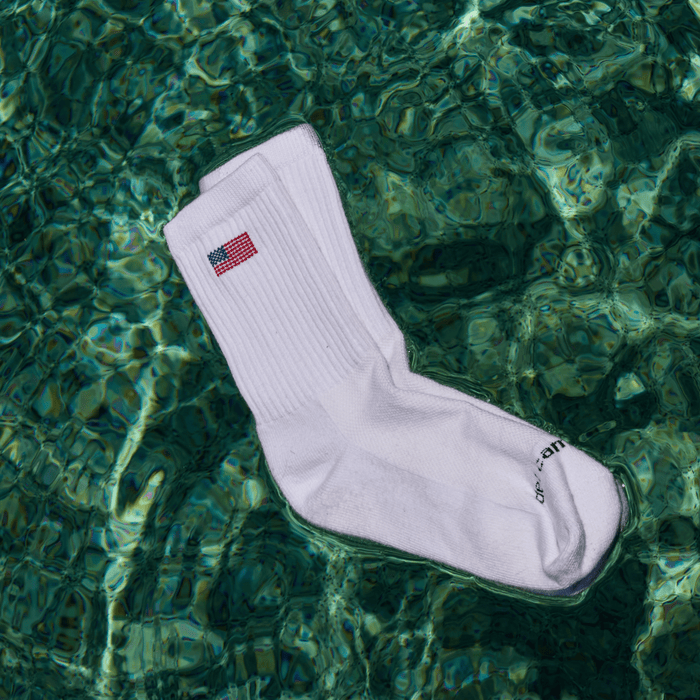 Del Campo 1776 Crew golf socks, lifestyle shot