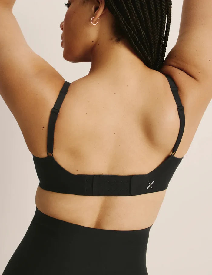 | Back view of model wearing the 2-Hook Band Extender | Black