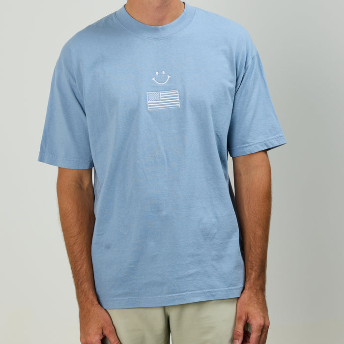 Blue USA Smiley T-Shirt Apparel - del campo