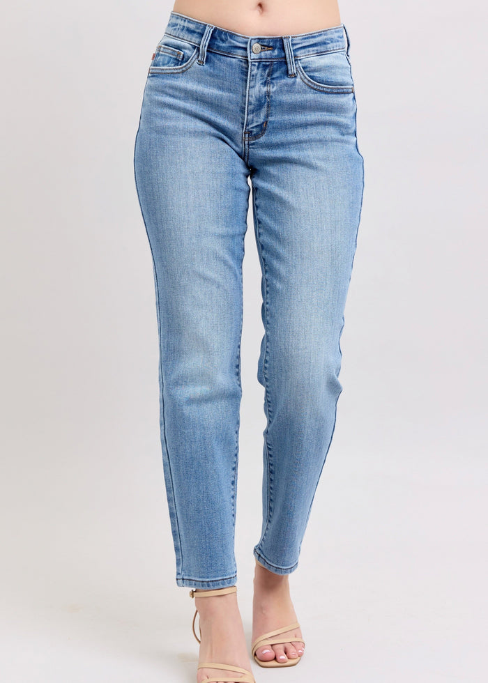 cellphone pocket midrise slim fit denim vintage wash jeans