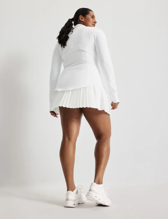 Adiya is 5’6, a 36C and wears a size L | White