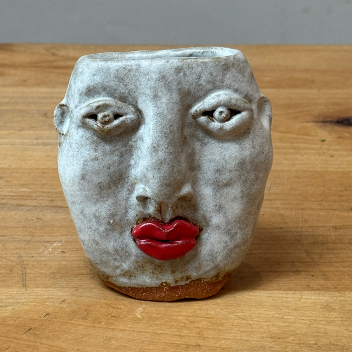 Daria Davydova: Mini Face Vases (various unique styles)