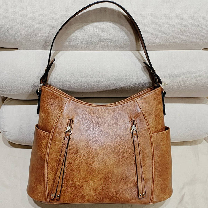 Delia Purse