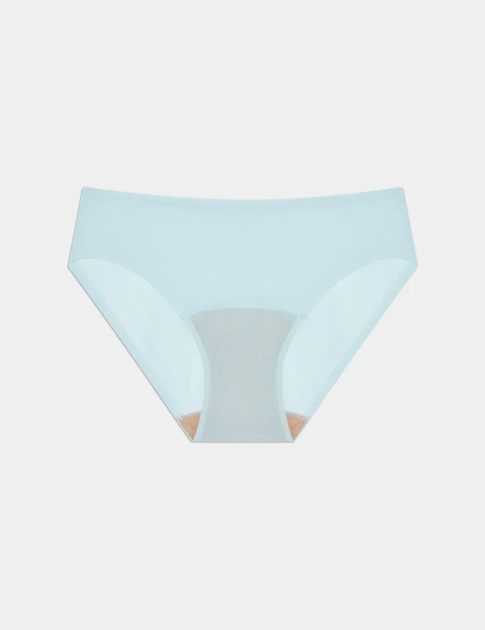 | Front view of model highlighting the coverage and fit | Blue Light