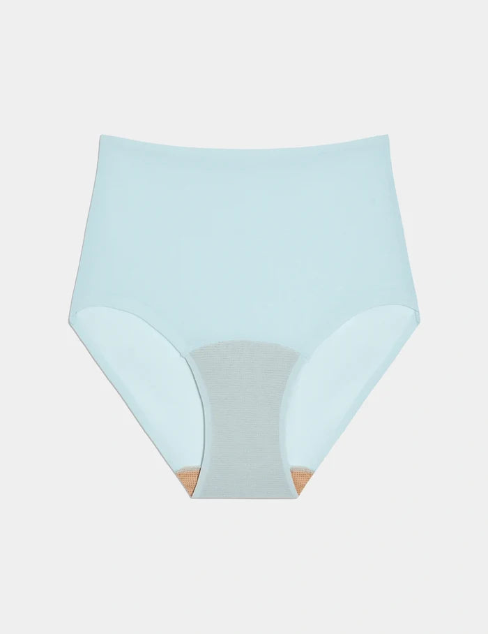 | Front view of model highlighting the coverage and fit | Blue Light
