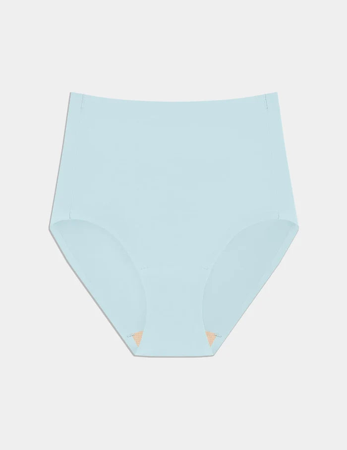 | Front view of model highlighting the coverage and fit | Blue Light