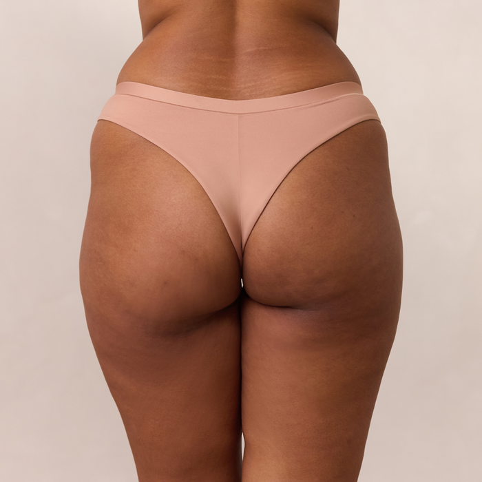 Nayeli, M
