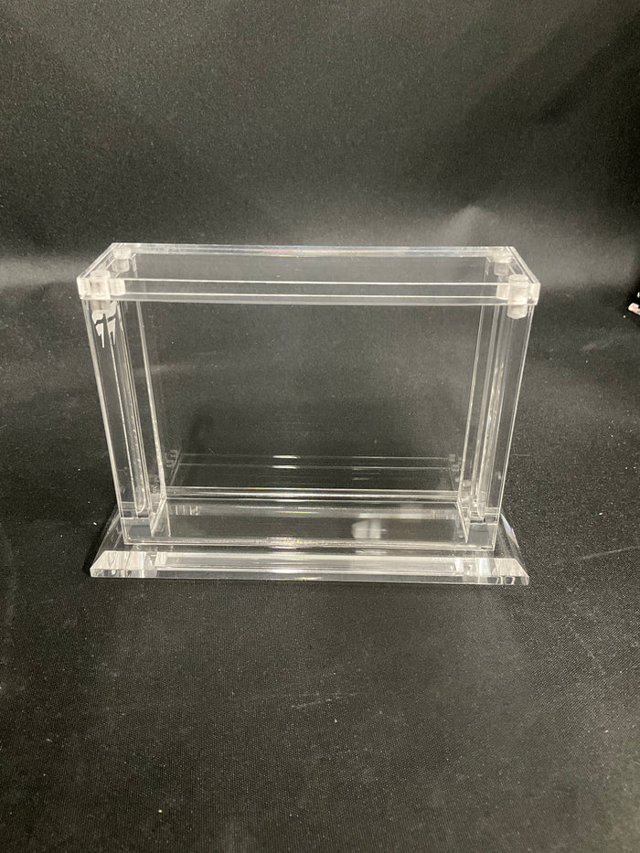 Fanatics Horizontal Magnetic One-Touch Display Case