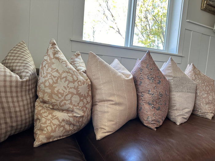Goldie Pillow Cover: 22x22 Cover Only