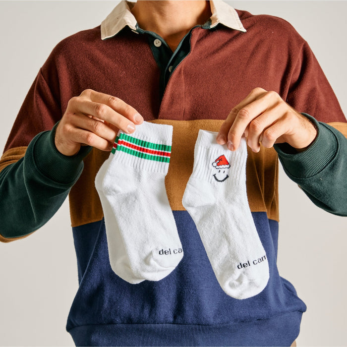Del Campo Santa Smiley golf socks