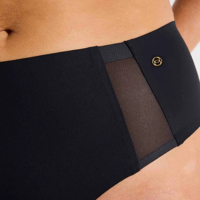 Black Mesh / Fits 0-14