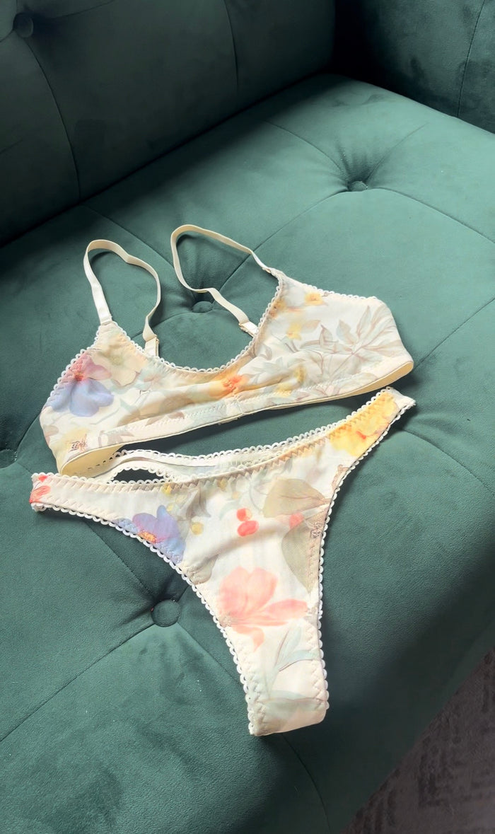 Honeybee Bralette Set - L & XXL left