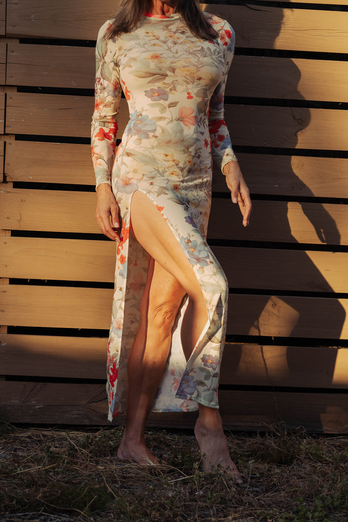 Honeybee Maxi Dress - L, XL & XXL left