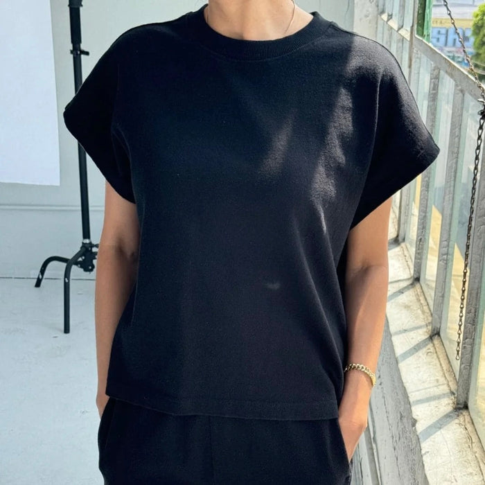 Le Bon Shoppe - Jeanne Tee in Black