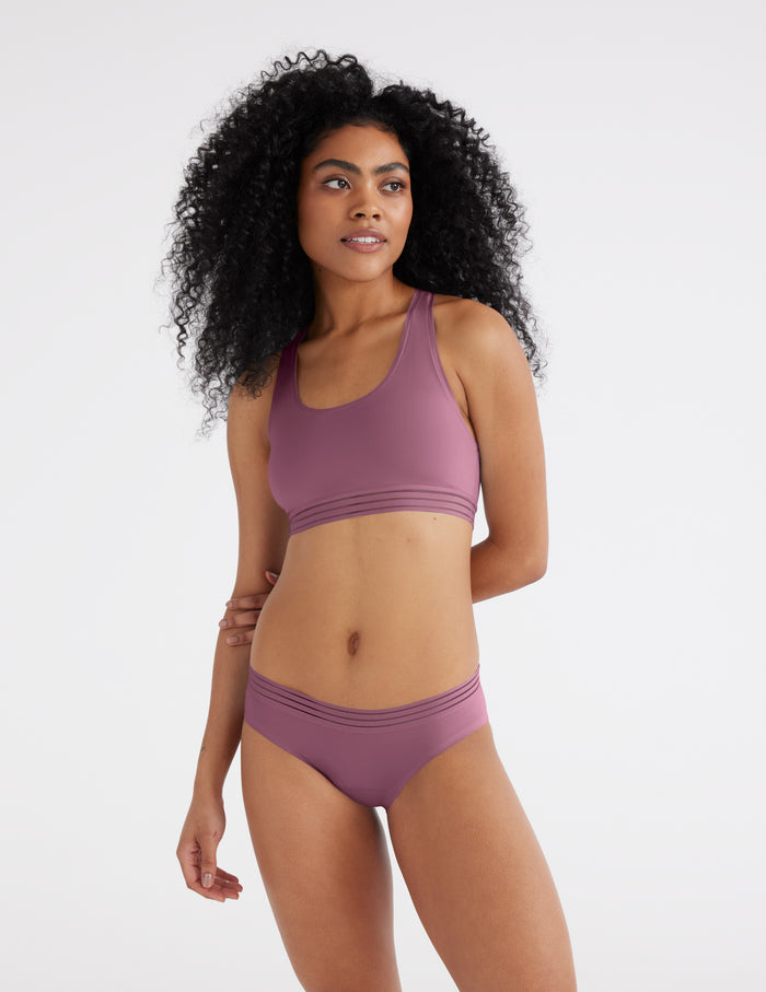 | Front view of model highlighting the coverage and fit | Astrid