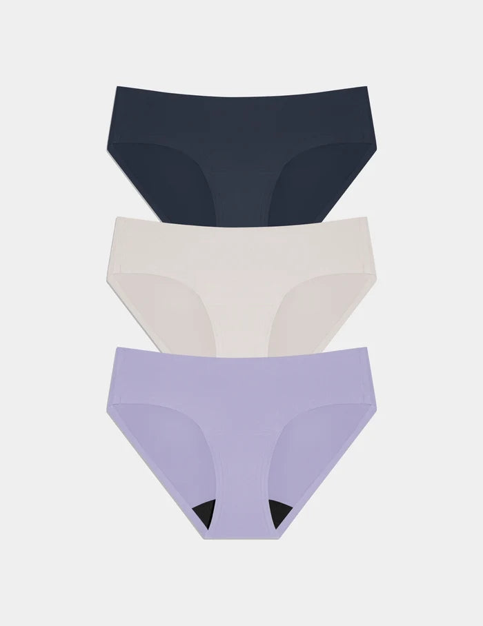 | Front view of model highlighting the coverage and fit | Twilight Navy/Sphere/Purple Heather