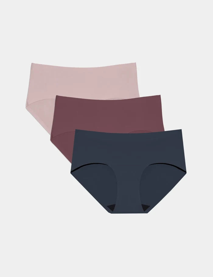 | Front view of model highlighting the coverage and fit | Dahlia/Starling/Twilight Navy