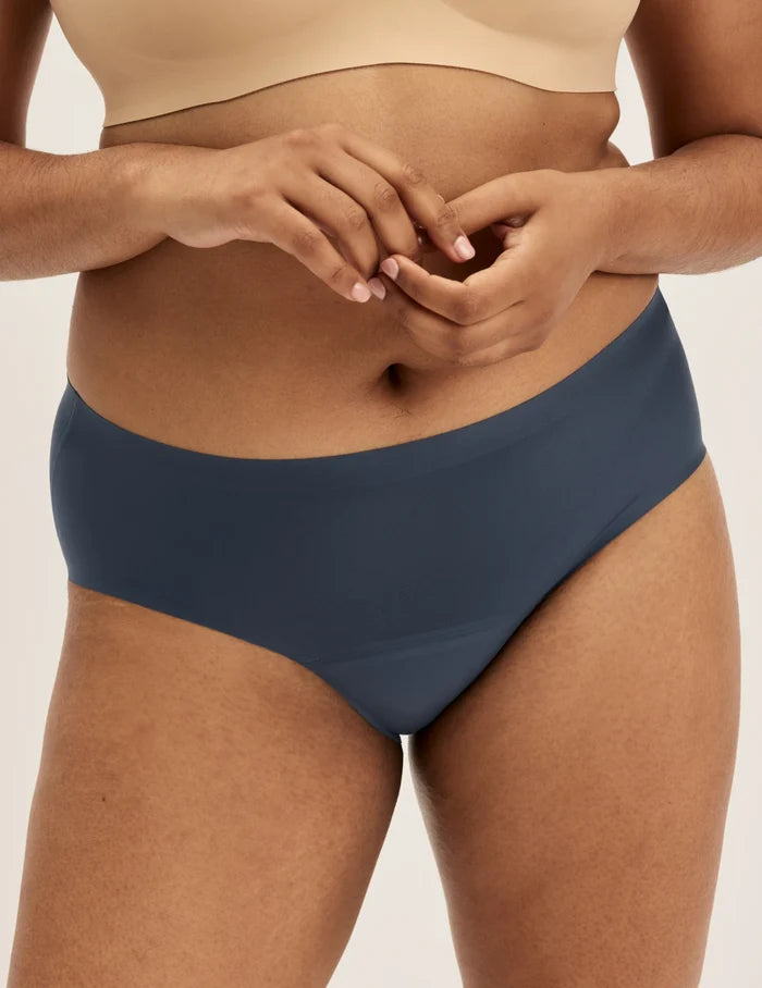 | Front view of model highlighting the coverage and fit | Dahlia/Starling/Twilight Navy