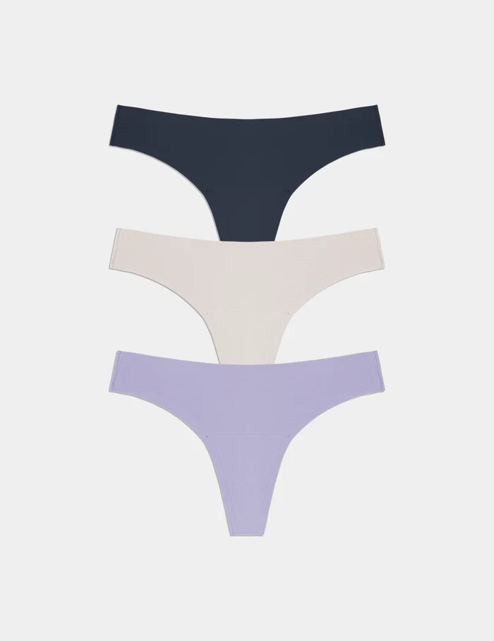 | Front view of model highlighting the coverage and fit | Twilight Navy/Sphere/Purple Heather
