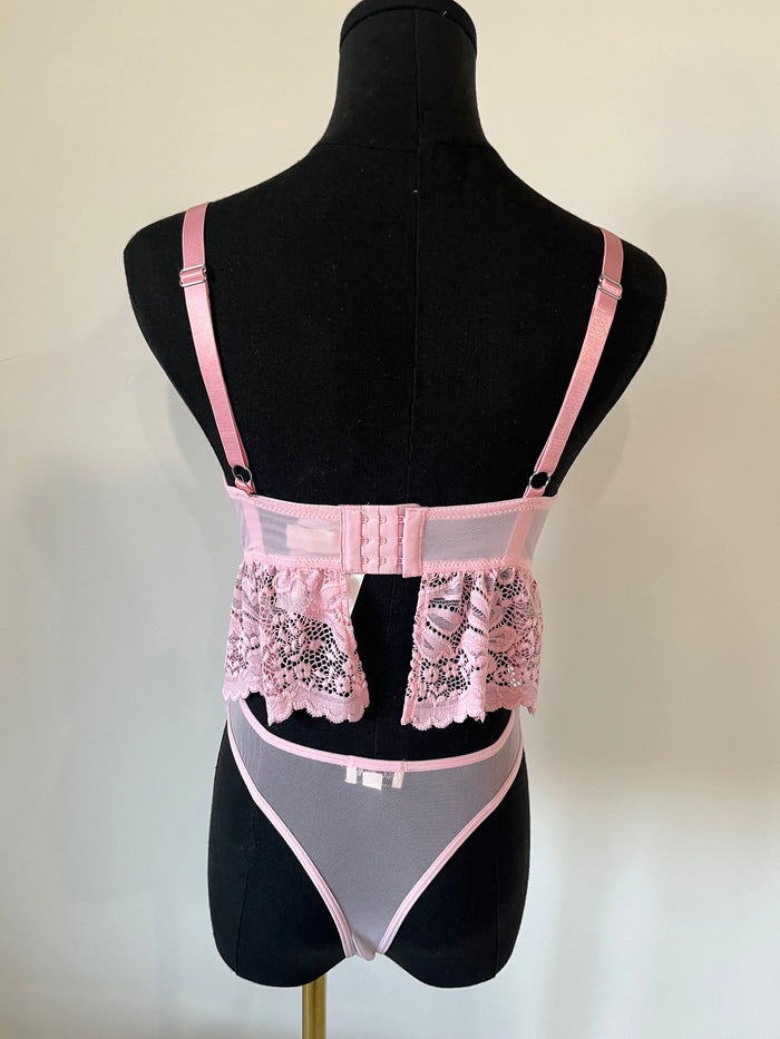 Loretta Ruffle Bralette Set