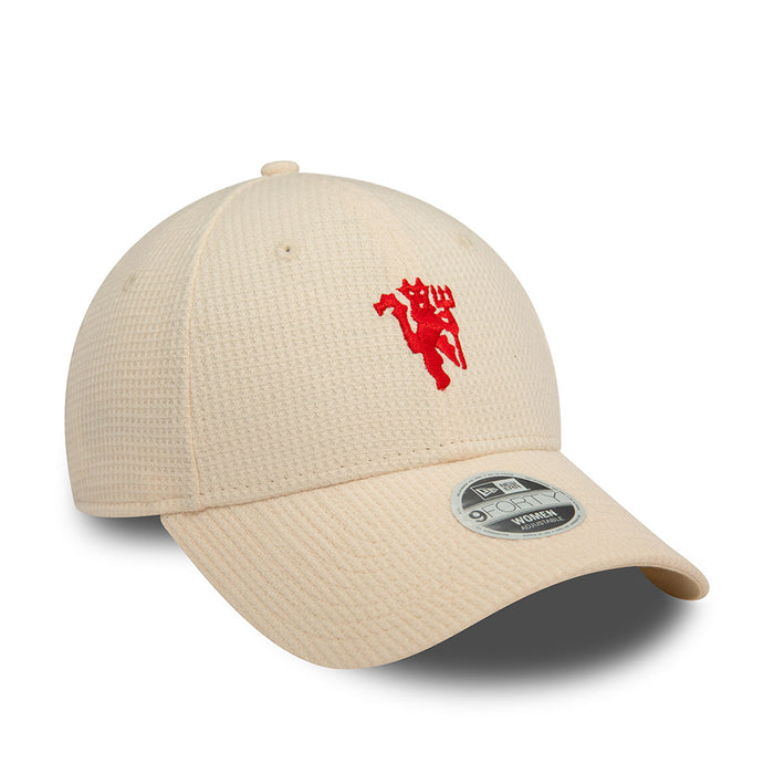 Manchester United FC Womens Jersey Stitch Off White / Red Logo 9FORTY Adjustable Cap