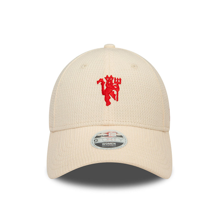Manchester United FC Womens Jersey Stitch Off White / Red Logo 9FORTY Adjustable Cap