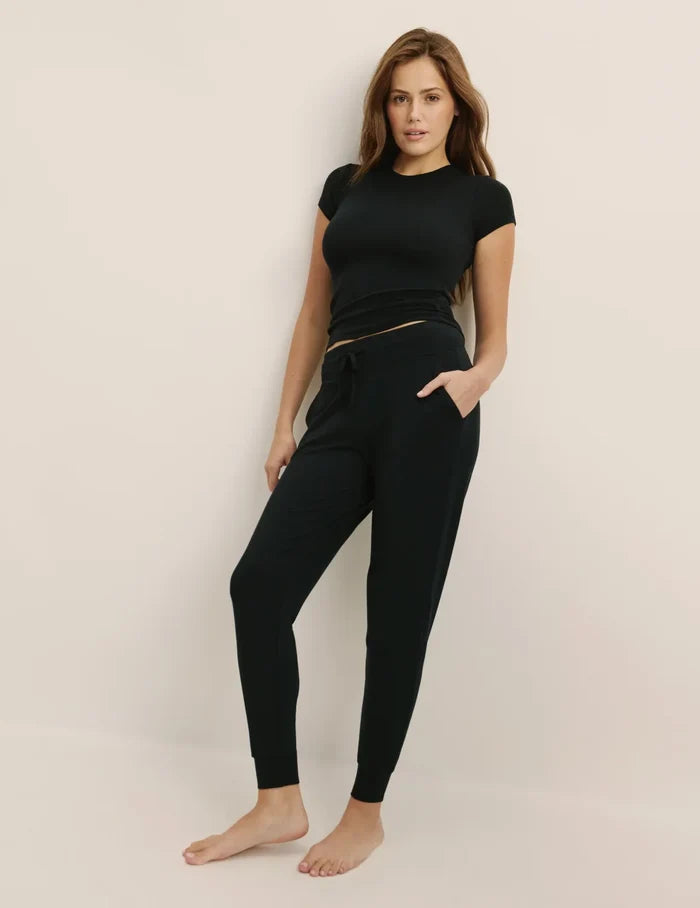 | Front view of model wearing the Modal Jogger highlighting the coverage and fit | Black
