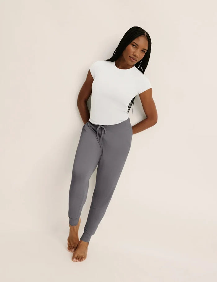 | Front view of model wearing the Modal Jogger highlighting the coverage and fit | Titanium
