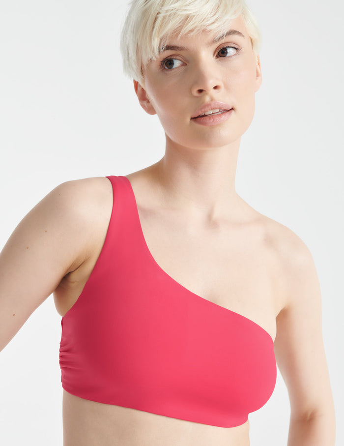 | Front view of model highlighting the coverage and fit | Pink Pepper