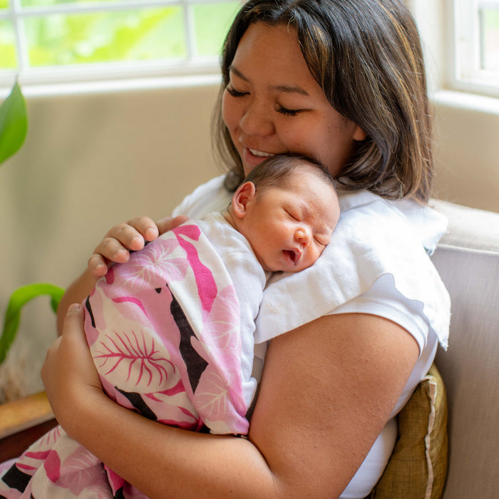 Pink Camo Kalo Kapa Moe - Hawaiian Bamboo Swaddle