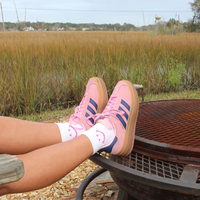 Del Campo Pink Smiley golf socks
