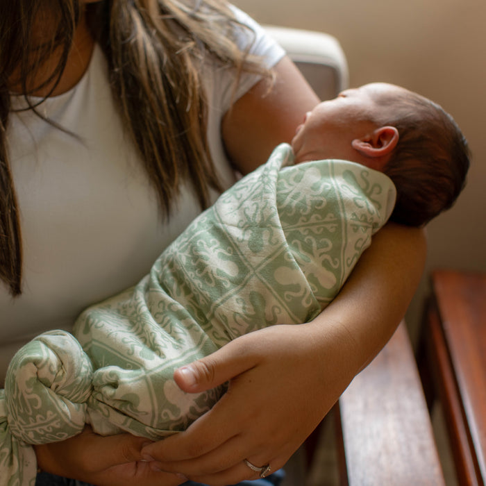 Sand Kuiki Heʻe Kapa Moe - Hawaiian Bamboo Swaddle Blanket