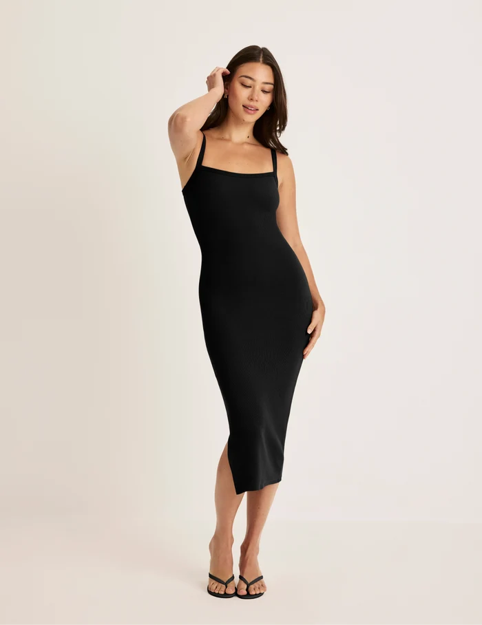 Alexandra is 5’8.5” tall and wearing KNIX S | Front view of model wearing the SculptRib™ Cotton Cami Dress highlighting the neckline, fabric and hugging fit | Black