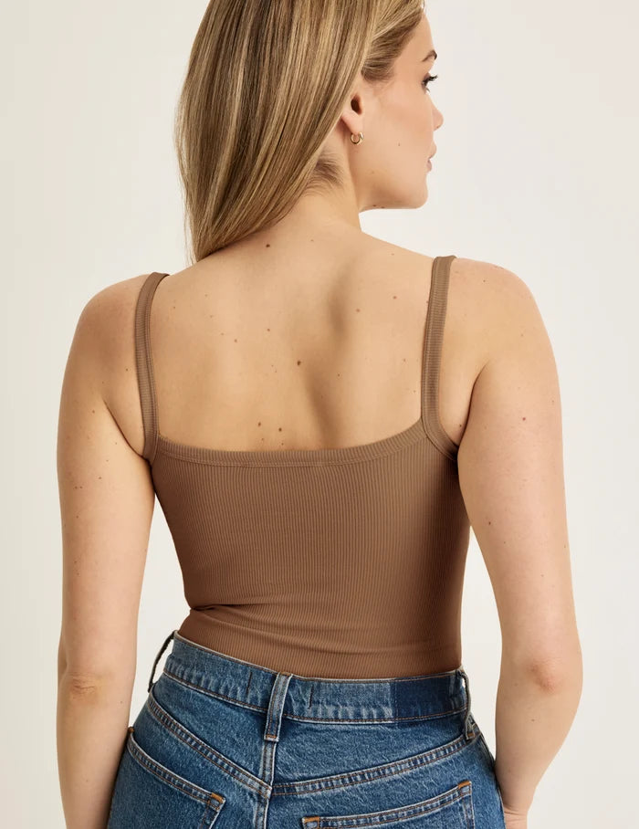Sarah is a 34DD wearing KNIX M | Back view of model wearing the SculptRib™ Cotton Cami highlighting the neckline, fabric and hugging fit | Bark