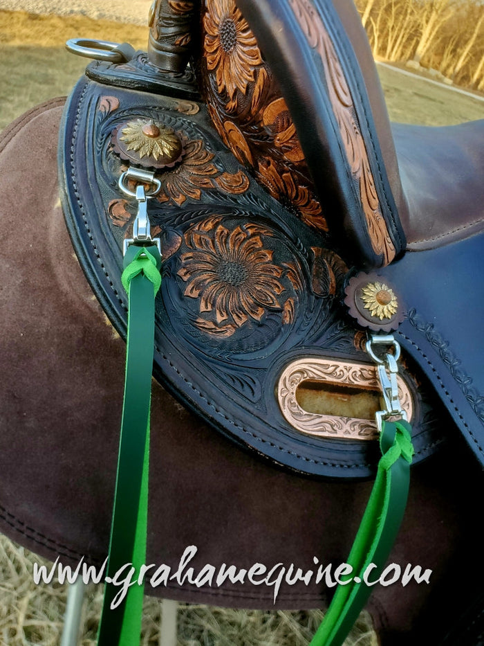 Green / Clip & Dee- 18" Tied Strings