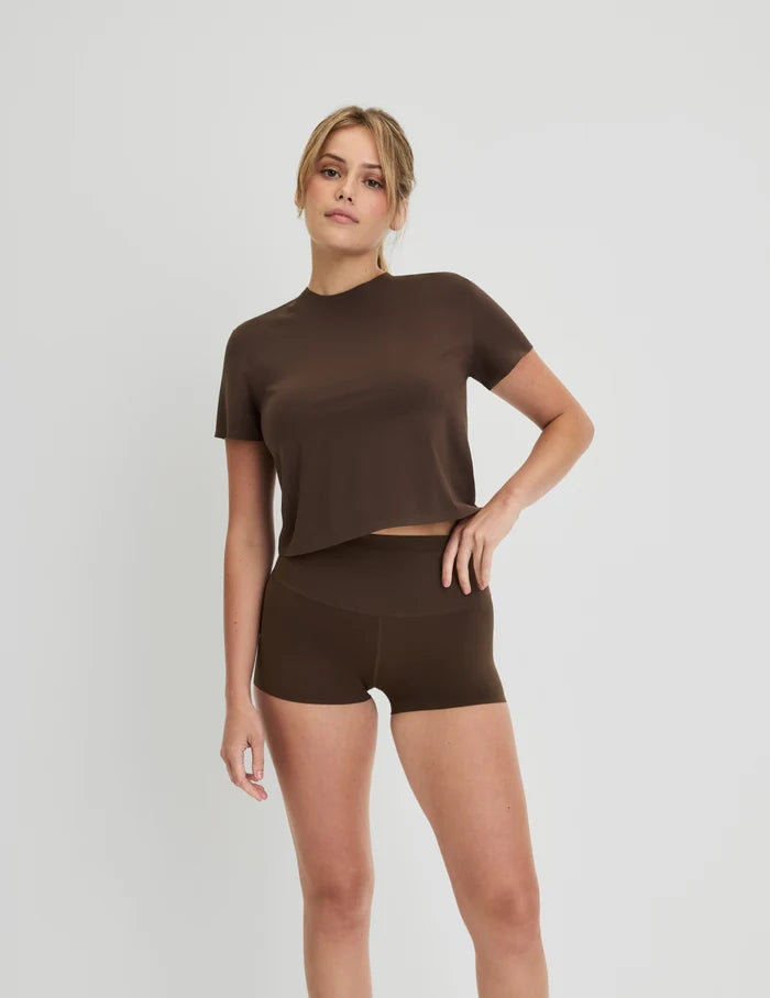 | Front view of model highlighting the coverage and fit | Espresso