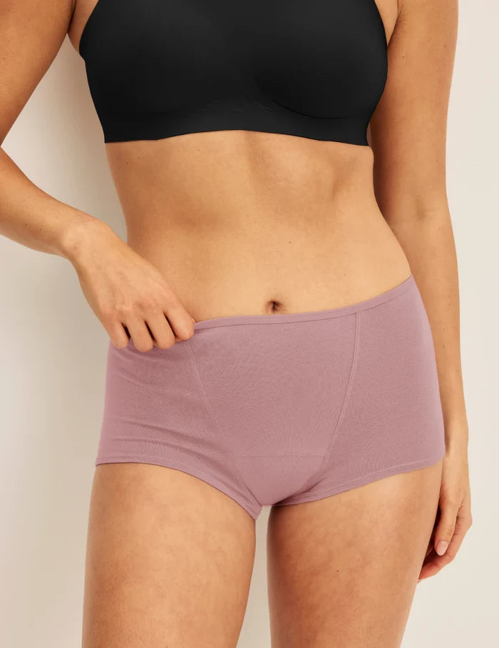 | Front view of model wearing the Super Leakproof® Cotton Boybrief, highlighting the coverage and fit | Dusty Pink
