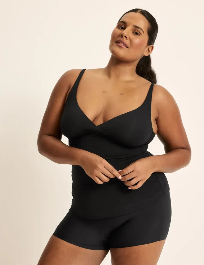 Adiya is a 36C and wearing KNIX L | Black
