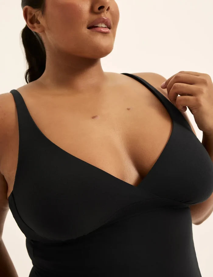 Adiya is a 36C and wearing KNIX L | Black
