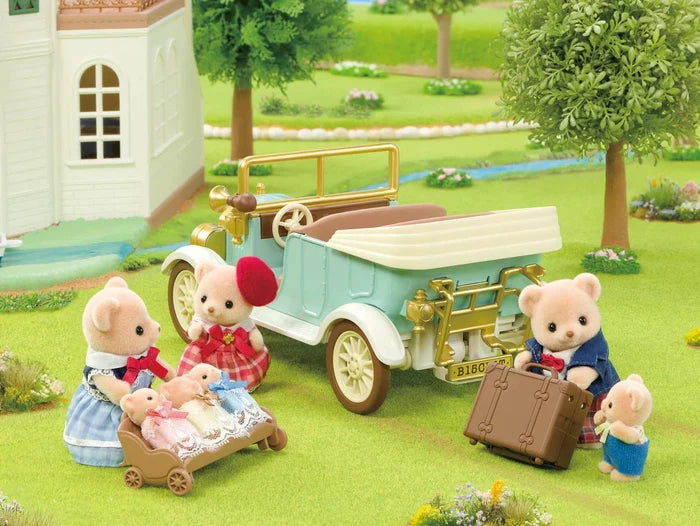 Sylvanian Families Classic Family Car vehicle playset – view 6