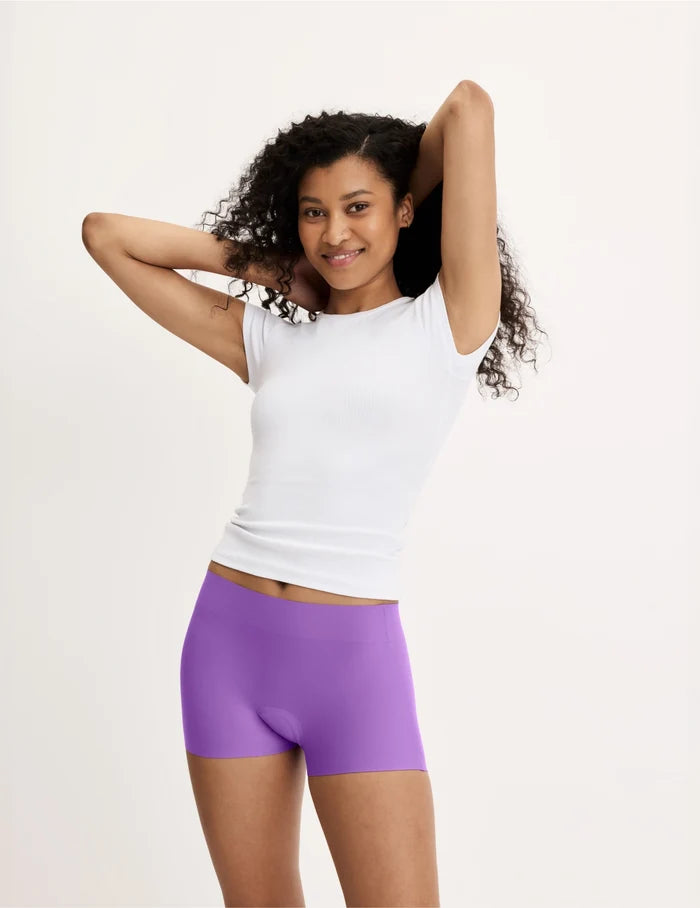 | Front view of model highlighting the coverage and fit | Velvet