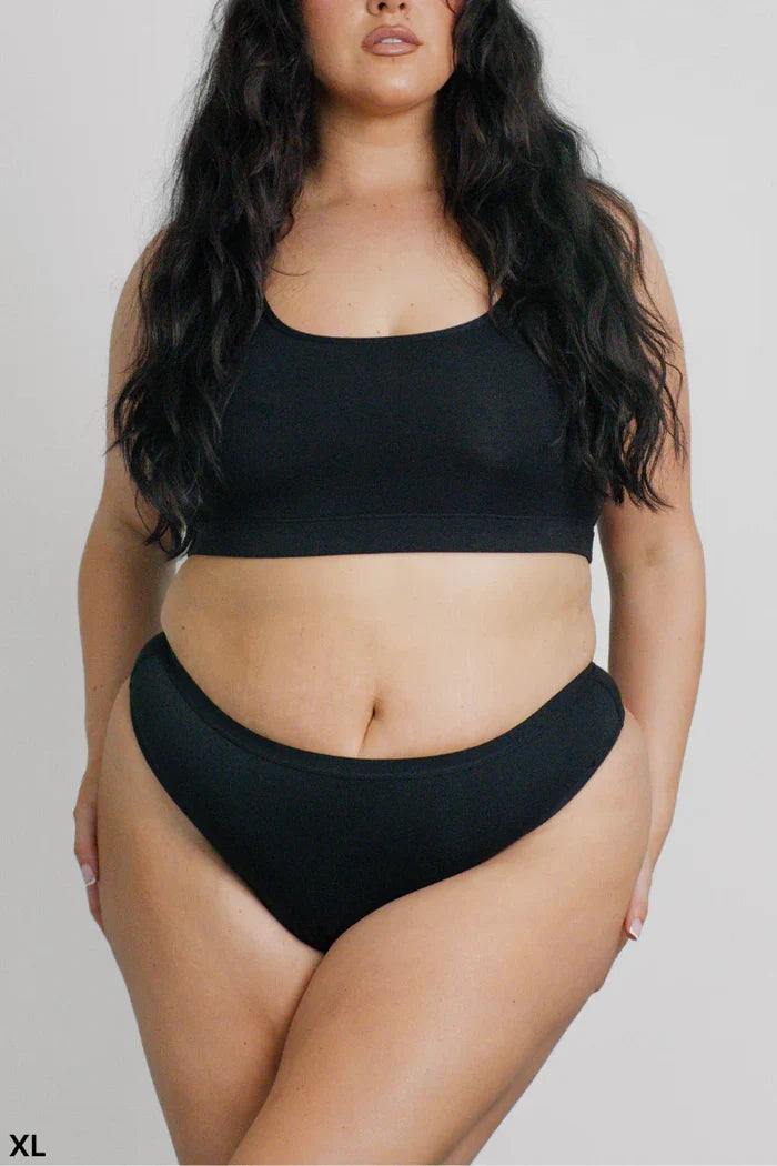 XS / Black (XL left)