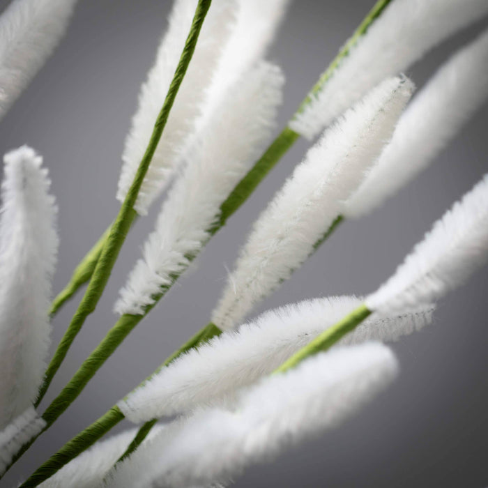 WHITE BUNNY TAIL SPRAY