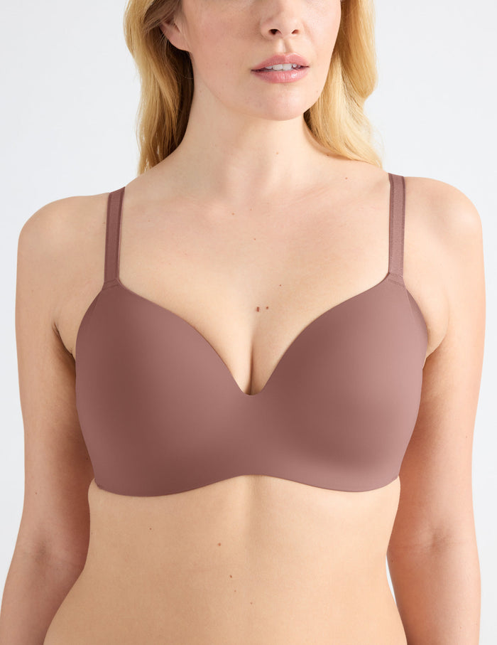 Isabelle is wearing a 34DD | Front view of model wearing the WingWoman Contour Bra, highlighting the neckline, strap design, and  silhouette | Sola