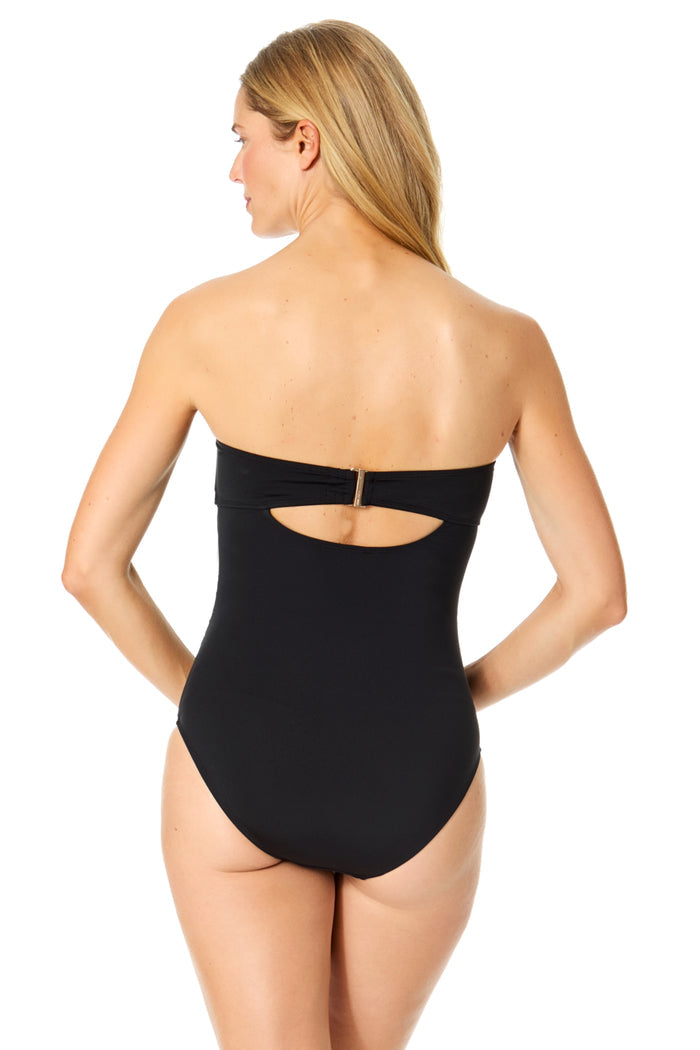 Women's Coastal Scallop Black Scallop Neck Bandeau One Piece Swimsuit